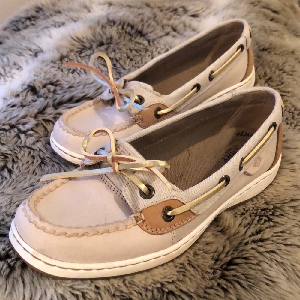Sperry. Angelfish Boat Shoe. Metallic Laces. Cream
